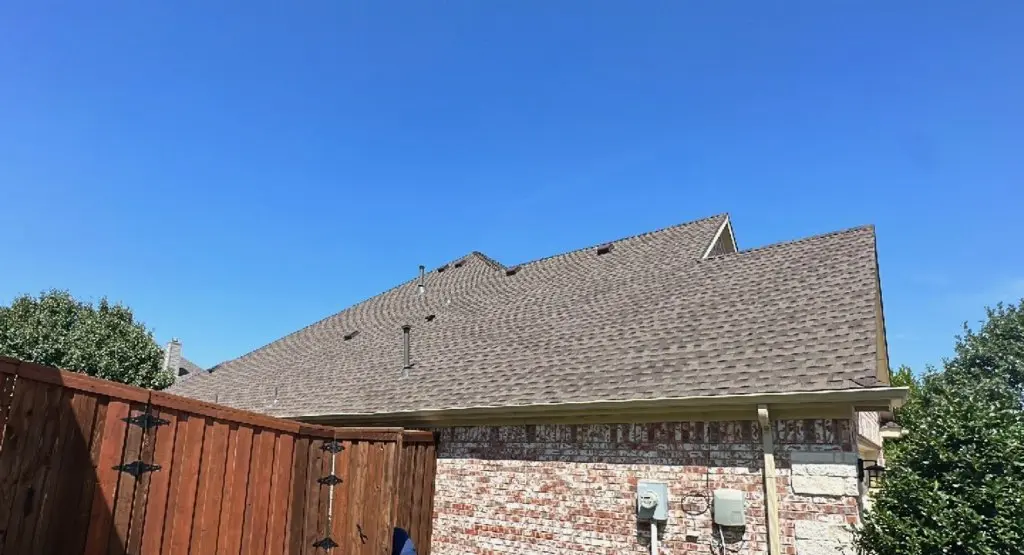 Completed roof replacement project in Turner